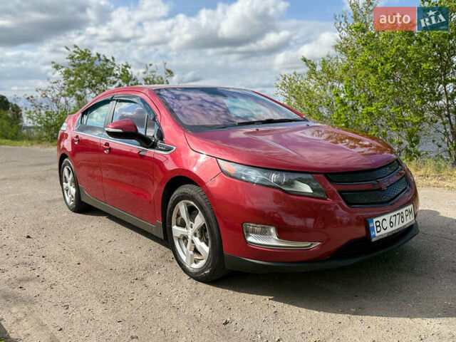 Красный Шевроле Вольт, объемом двигателя 1.4 л и пробегом 225 тыс. км за 11000 $, фото 1 на Automoto.ua