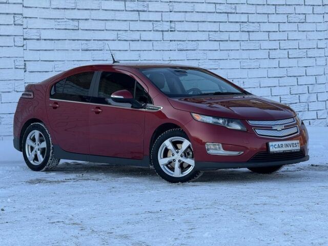 Красный Шевроле Вольт, объемом двигателя 1.4 л и пробегом 195 тыс. км за 11300 $, фото 1 на Automoto.ua