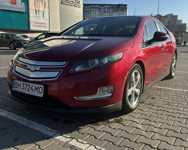 Шевроле Вольт 2013 в Одессе на Automoto.ua Красный Шевроле Вольт, объемом двигателя 1.4 л и пробегом 282 тыс. км за 10500 $, фото 1 на Automoto.ua