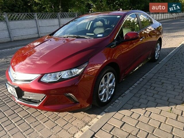 Красный Шевроле Вольт, объемом двигателя 1.5 л и пробегом 70 тыс. км за 18000 $, фото 1 на Automoto.ua