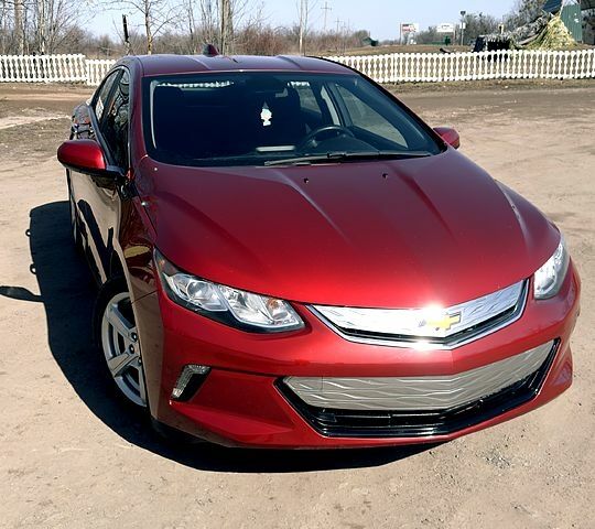 Червоний Шевроле Вольт, об'ємом двигуна 1.5 л та пробігом 180 тис. км за 15500 $, фото 1 на Automoto.ua