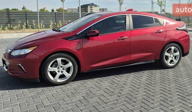 Красный Шевроле Вольт, объемом двигателя 1.49 л и пробегом 173 тыс. км за 13800 $, фото 1 на Automoto.ua