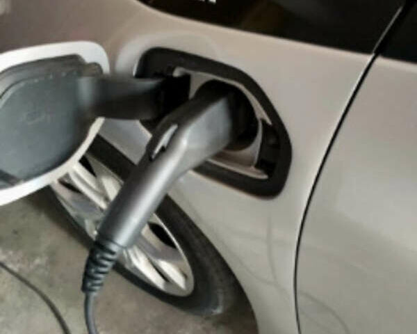 Шевроле Вольт, об'ємом двигуна 1.49 л та пробігом 135 тис. км за 16300 $, фото 1 на Automoto.ua