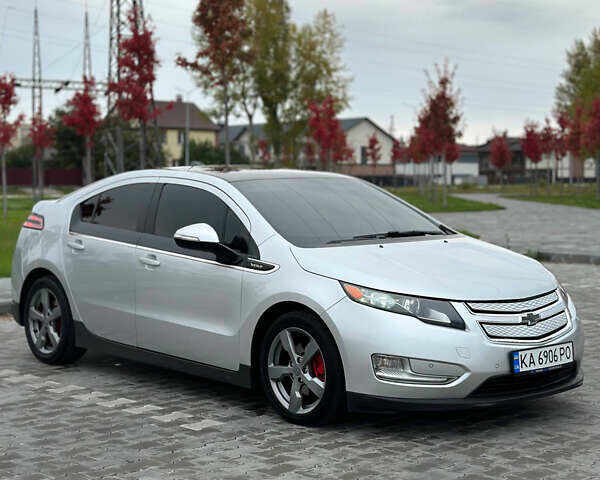 Серый Шевроле Вольт, объемом двигателя 1.4 л и пробегом 229 тыс. км за 8000 $, фото 1 на Automoto.ua