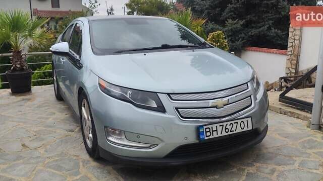 Серый Шевроле Вольт, объемом двигателя 1.4 л и пробегом 295 тыс. км за 8500 $, фото 1 на Automoto.ua