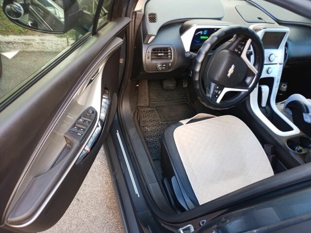 Серый Шевроле Вольт, объемом двигателя 1.4 л и пробегом 250 тыс. км за 8800 $, фото 1 на Automoto.ua