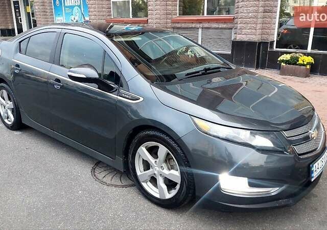 Сірий Шевроле Вольт, об'ємом двигуна 1.4 л та пробігом 176 тис. км за 8900 $, фото 1 на Automoto.ua