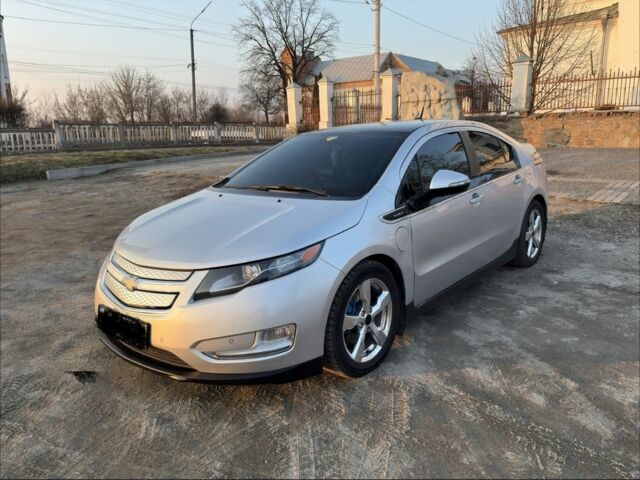 Серый Шевроле Вольт, объемом двигателя 1.4 л и пробегом 268 тыс. км за 11400 $, фото 1 на Automoto.ua