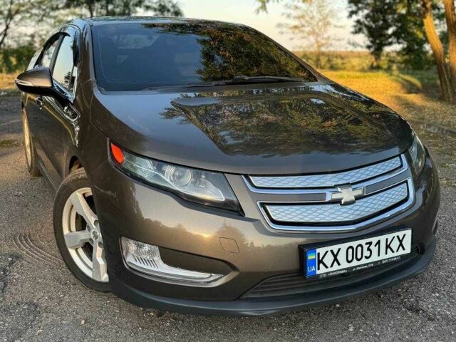 Сірий Шевроле Вольт, об'ємом двигуна 1.4 л та пробігом 145 тис. км за 14700 $, фото 1 на Automoto.ua