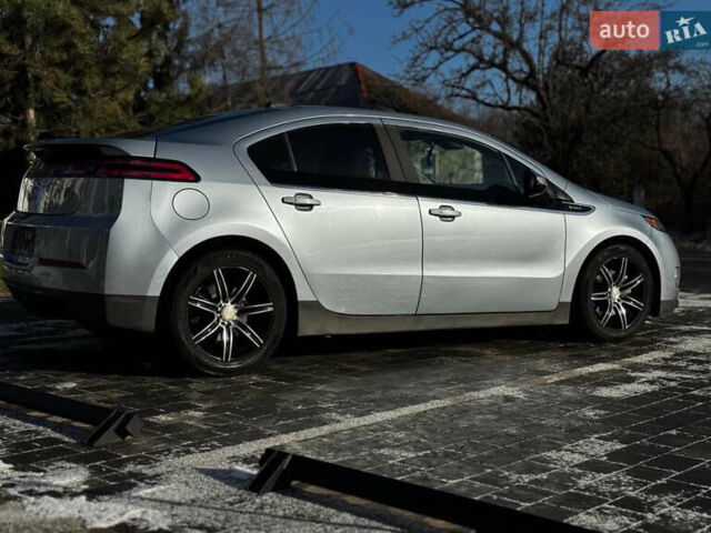 Серый Шевроле Вольт, объемом двигателя 1.4 л и пробегом 127 тыс. км за 10800 $, фото 1 на Automoto.ua