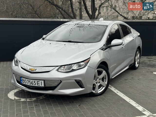 Серый Шевроле Вольт, объемом двигателя 1.49 л и пробегом 178 тыс. км за 14000 $, фото 1 на Automoto.ua
