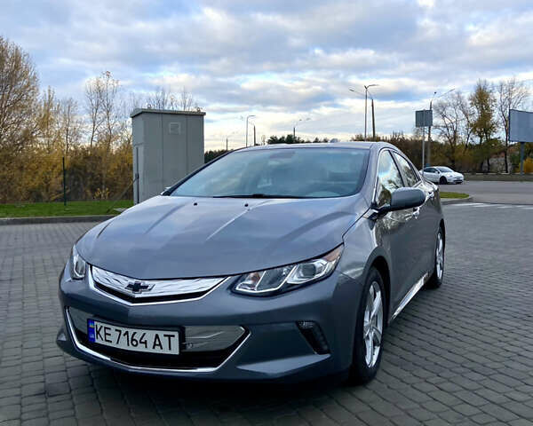Серый Шевроле Вольт, объемом двигателя 1.49 л и пробегом 32 тыс. км за 20300 $, фото 1 на Automoto.ua
