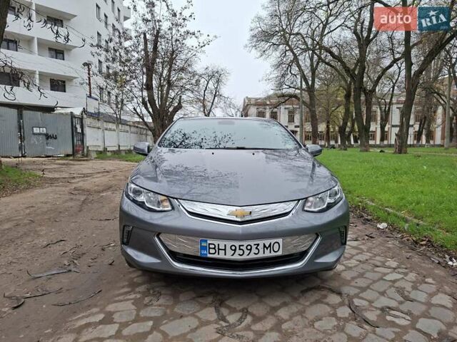 Серый Шевроле Вольт, объемом двигателя 1.5 л и пробегом 32 тыс. км за 16800 $, фото 1 на Automoto.ua