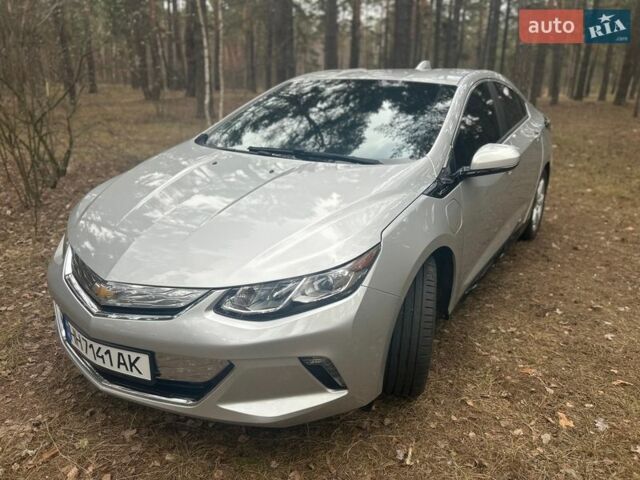 Серый Шевроле Вольт, объемом двигателя 1.49 л и пробегом 122 тыс. км за 16400 $, фото 1 на Automoto.ua