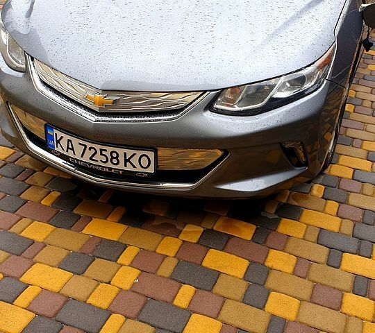 Серый Шевроле Вольт, объемом двигателя 1.5 л и пробегом 160 тыс. км за 17000 $, фото 1 на Automoto.ua