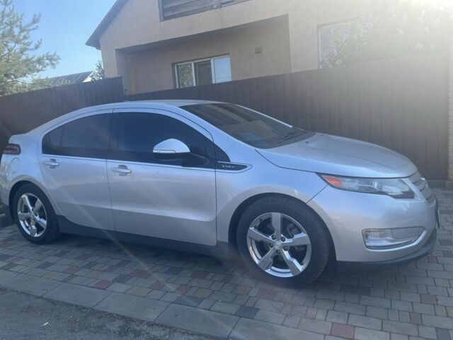 Шевроле Вольт 2013 в Киеве на Automoto.ua Серый Шевроле Вольт, объемом двигателя 0 л и пробегом 177 тыс. км за 9600 $, фото 1 на Automoto.ua