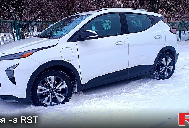 Белый Шевроле Bolt, объемом двигателя 0 л и пробегом 3100 тыс. км за 23900 $, фото 1 на Automoto.ua