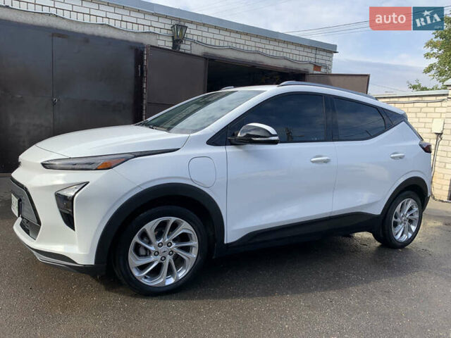 Белый Шевроле Bolt EUV, объемом двигателя 0 л и пробегом 31 тыс. км за 19300 $, фото 1 на Automoto.ua