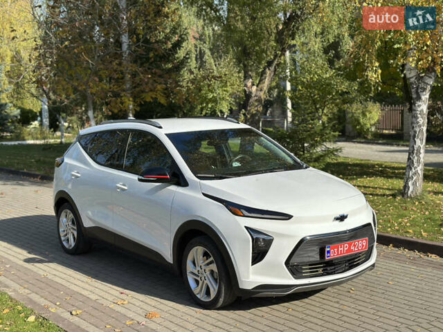 Белый Шевроле Bolt EUV, объемом двигателя 0 л и пробегом 36 тыс. км за 14300 $, фото 1 на Automoto.ua