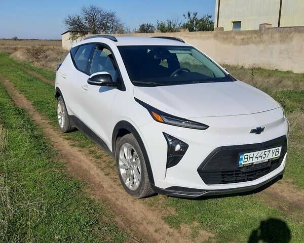 Белый Шевроле Bolt EUV, объемом двигателя 0 л и пробегом 75 тыс. км за 18500 $, фото 1 на Automoto.ua