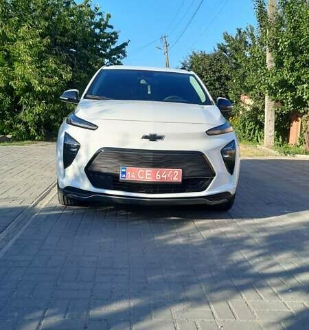Білий Шевроле Bolt EUV, об'ємом двигуна 0 л та пробігом 71 тис. км за 18200 $, фото 1 на Automoto.ua