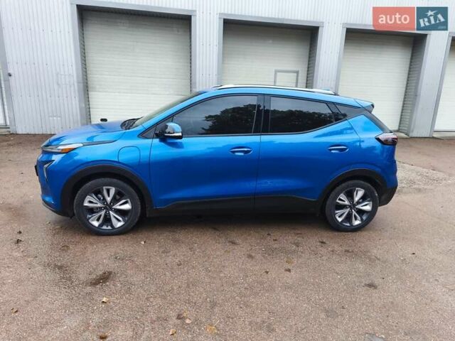 Шевроле Bolt EUV 2022 в Киеве на Automoto.ua Синий Шевроле Bolt EUV, объемом двигателя 0 л и пробегом 80 тыс. км за 22000 $, фото 1 на Automoto.ua