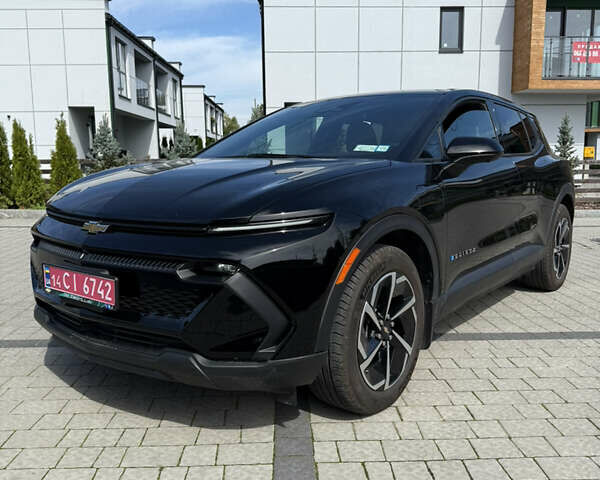 Черный Шевроле Equinox EV, объемом двигателя 0 л и пробегом 10 тыс. км за 29499 $, фото 1 на Automoto.ua