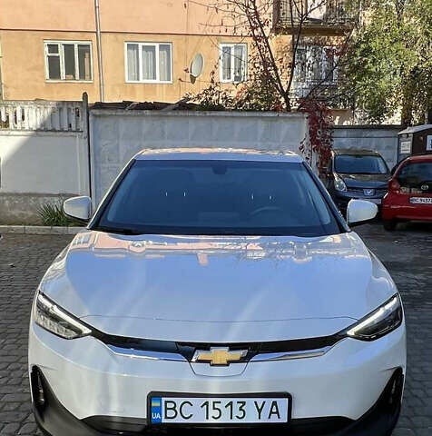 Белый Шевроле Menlo, объемом двигателя 0 л и пробегом 49 тыс. км за 18888 $, фото 1 на Automoto.ua
