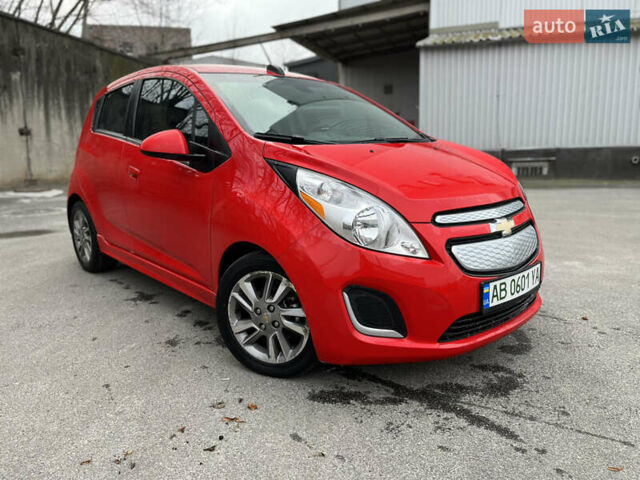 Красный Шевроле Spark EV, объемом двигателя 0 л и пробегом 119 тыс. км за 7800 $, фото 1 на Automoto.ua