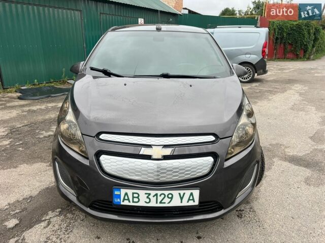Серый Шевроле Spark EV, объемом двигателя 0 л и пробегом 130 тыс. км за 6700 $, фото 1 на Automoto.ua