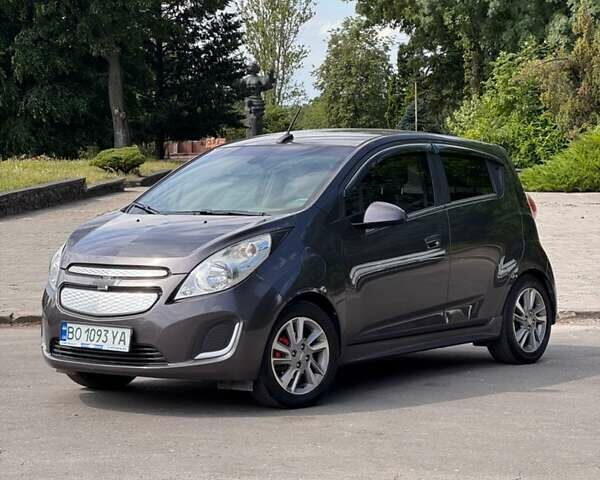Серый Шевроле Spark EV, объемом двигателя 0 л и пробегом 120 тыс. км за 6500 $, фото 1 на Automoto.ua