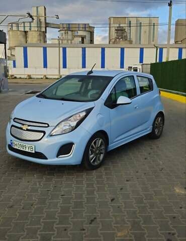 Синий Шевроле Spark EV, объемом двигателя 0 л и пробегом 44 тыс. км за 8300 $, фото 1 на Automoto.ua