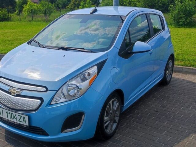 Синий Шевроле Spark EV, объемом двигателя 0 л и пробегом 70 тыс. км за 7100 $, фото 1 на Automoto.ua