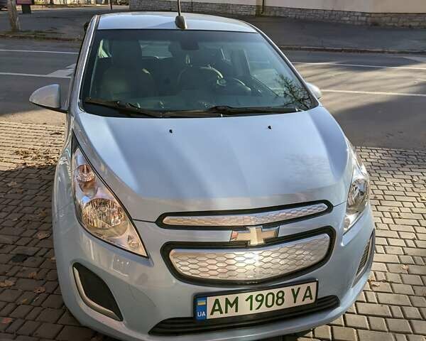 Синій Шевроле Spark EV, об'ємом двигуна 0 л та пробігом 77 тис. км за 8000 $, фото 1 на Automoto.ua