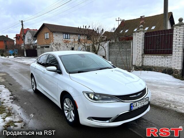 Білий Крайслер 200, об'ємом двигуна 2.4 л та пробігом 238 тис. км за 10700 $, фото 1 на Automoto.ua