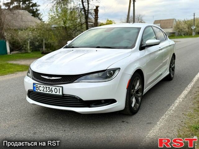 Білий Крайслер 200, об'ємом двигуна 3.6 л та пробігом 266 тис. км за 11200 $, фото 1 на Automoto.ua