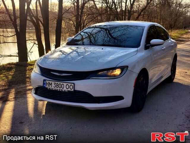Білий Крайслер 200, об'ємом двигуна 2.4 л та пробігом 279 тис. км за 7800 $, фото 1 на Automoto.ua