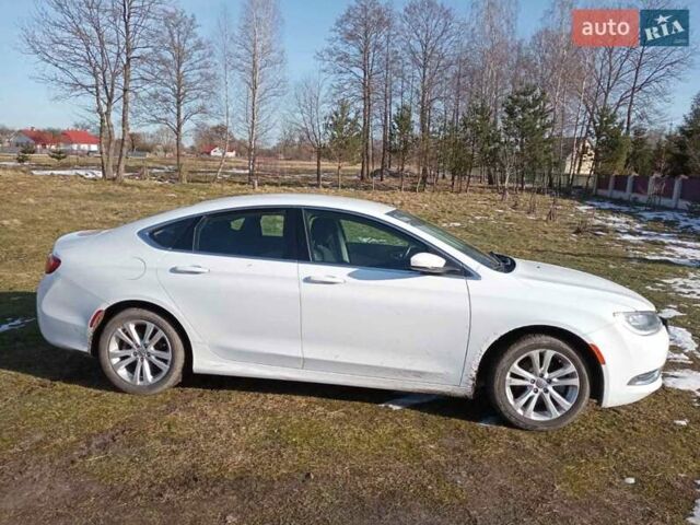 Білий Крайслер 200, об'ємом двигуна 2.4 л та пробігом 261 тис. км за 9200 $, фото 1 на Automoto.ua
