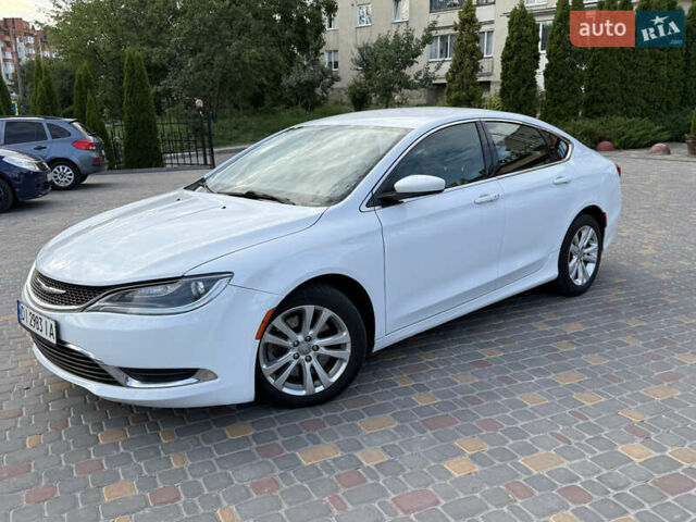 Білий Крайслер 200, об'ємом двигуна 3.6 л та пробігом 125 тис. км за 9700 $, фото 1 на Automoto.ua