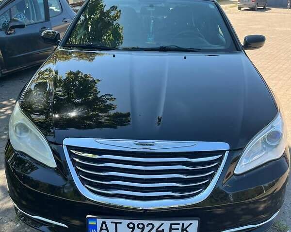 Чорний Крайслер 200, об'ємом двигуна 2.36 л та пробігом 226 тис. км за 7600 $, фото 1 на Automoto.ua