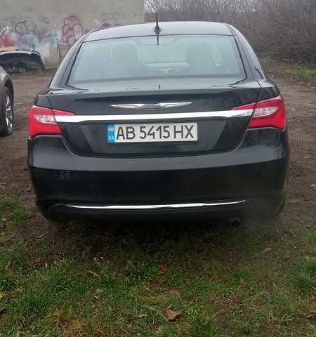 Черный Крайслер 200, объемом двигателя 2.36 л и пробегом 100 тыс. км за 5999 $, фото 1 на Automoto.ua