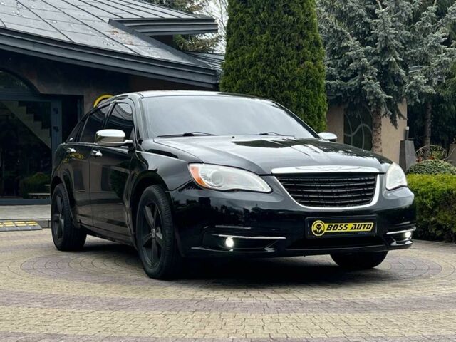 Черный Крайслер 200, объемом двигателя 3.6 л и пробегом 58 тыс. км за 9750 $, фото 1 на Automoto.ua