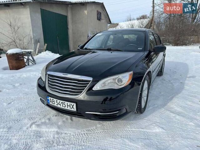 Черный Крайслер 200, объемом двигателя 2.36 л и пробегом 100 тыс. км за 6200 $, фото 1 на Automoto.ua