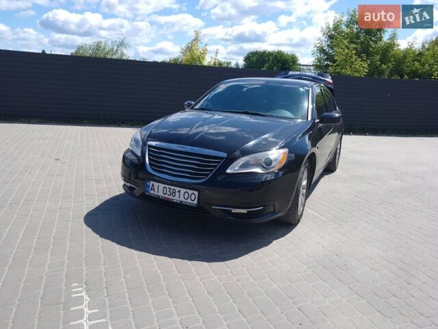 Чорний Крайслер 200, об'ємом двигуна 2.36 л та пробігом 147 тис. км за 9000 $, фото 1 на Automoto.ua