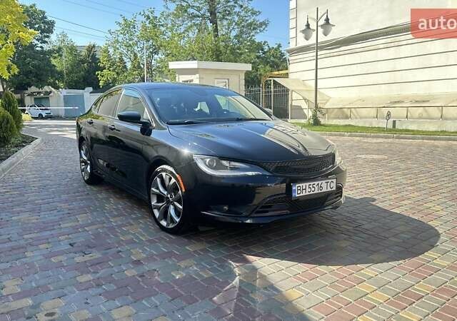 Чорний Крайслер 200, об'ємом двигуна 2.36 л та пробігом 105 тис. км за 9000 $, фото 1 на Automoto.ua