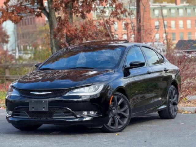 Черный Крайслер 200, объемом двигателя 3.6 л и пробегом 72 тыс. км за 2500 $, фото 1 на Automoto.ua