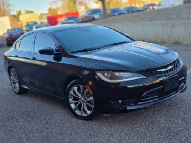 Черный Крайслер 200, объемом двигателя 3.6 л и пробегом 78 тыс. км за 6100 $, фото 1 на Automoto.ua