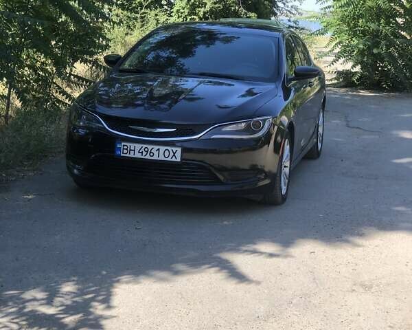 Черный Крайслер 200, объемом двигателя 2.36 л и пробегом 168 тыс. км за 8200 $, фото 1 на Automoto.ua