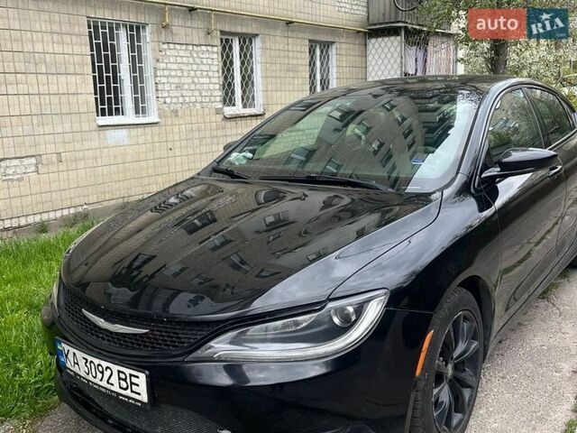 Черный Крайслер 200, объемом двигателя 2.36 л и пробегом 264 тыс. км за 8500 $, фото 1 на Automoto.ua