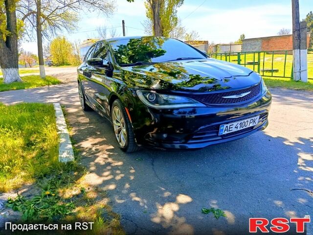 Черный Крайслер 200, объемом двигателя 3.6 л и пробегом 175 тыс. км за 11800 $, фото 1 на Automoto.ua